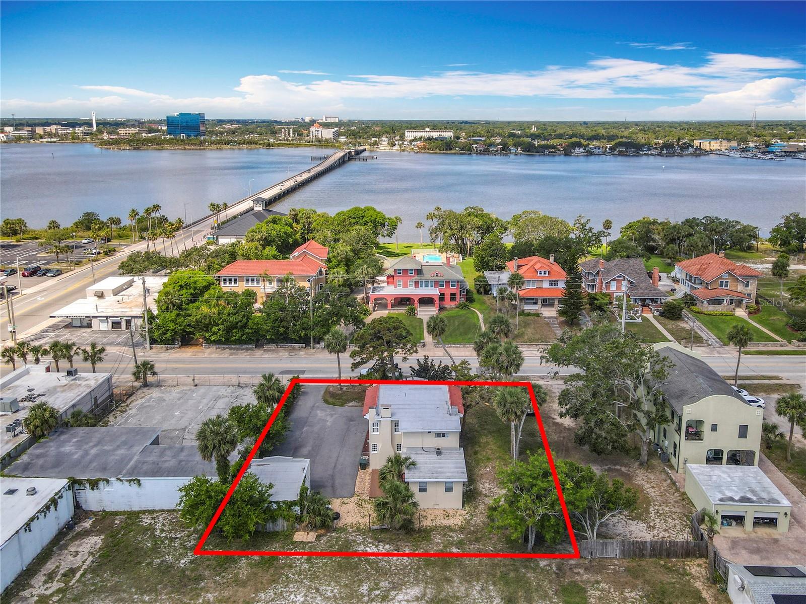 20 N HALIFAX AVE, DAYTONA BEACH, FL, 32118