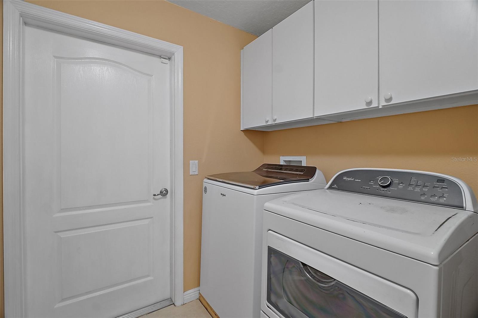 397 ANDERSON DR, TAVARES, FL, 32778