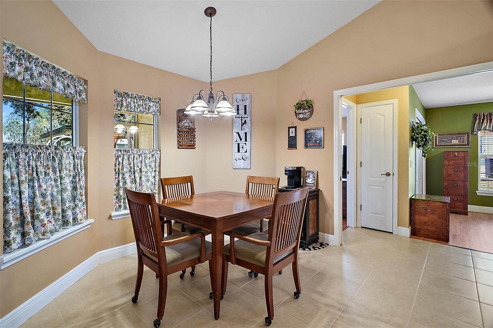 397 ANDERSON DR, TAVARES, FL, 32778