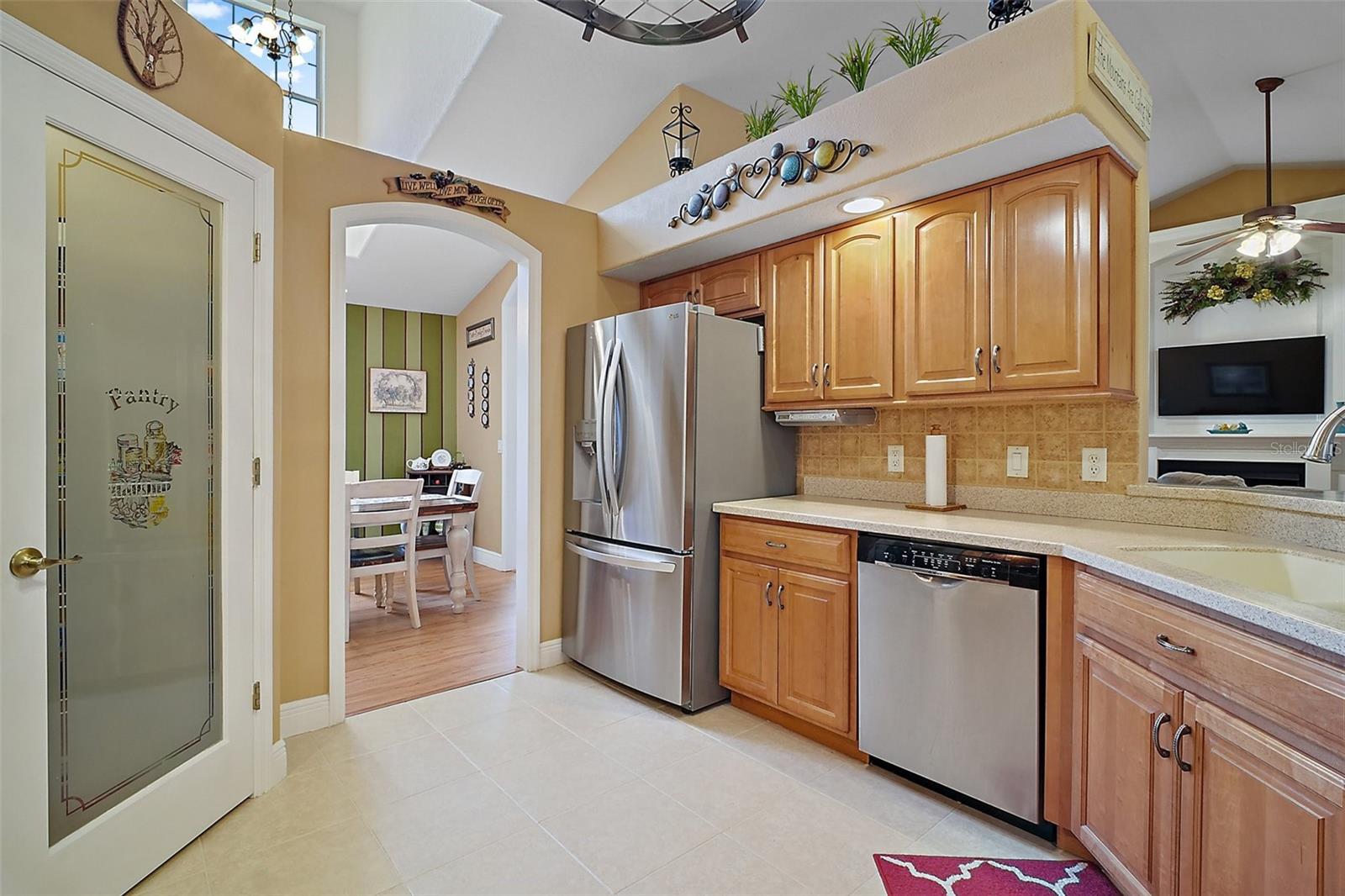 397 ANDERSON DR, TAVARES, FL, 32778