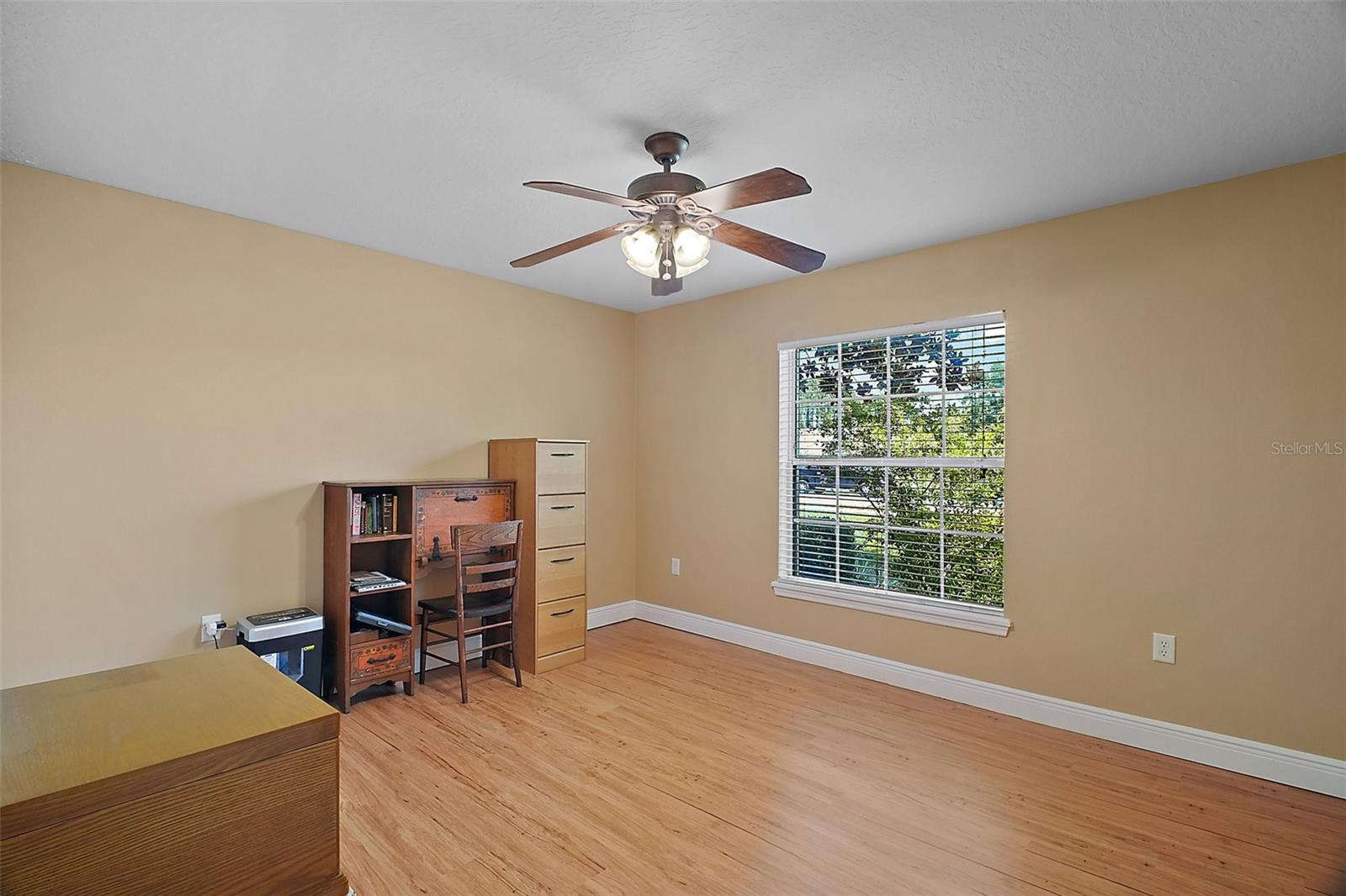 397 ANDERSON DR, TAVARES, FL, 32778