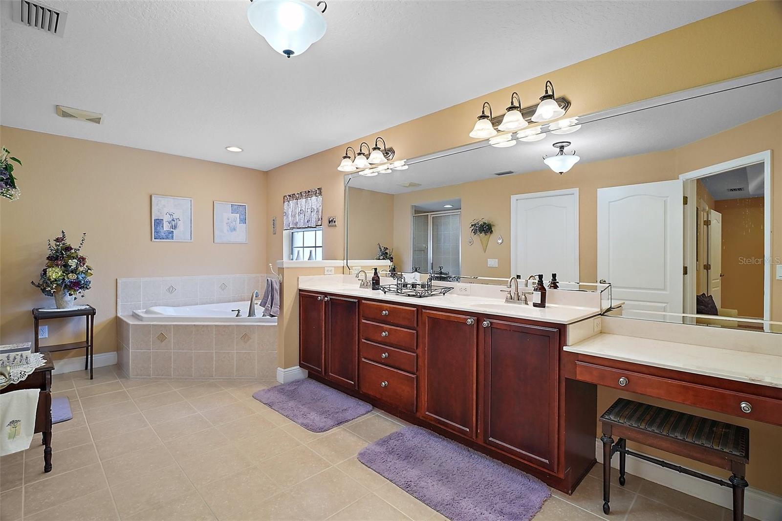 397 ANDERSON DR, TAVARES, FL, 32778