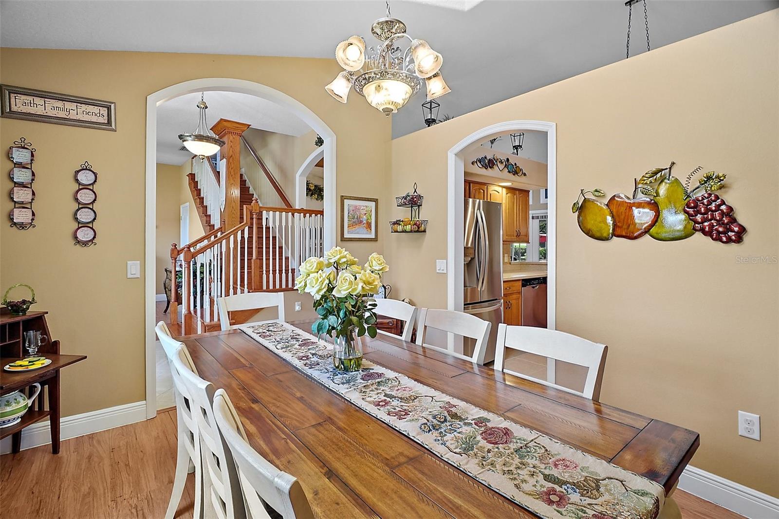 397 ANDERSON DR, TAVARES, FL, 32778