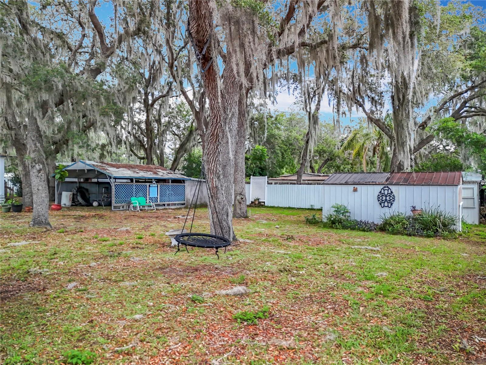 36736 BROOK RD, FRUITLAND PARK, FL, 34731