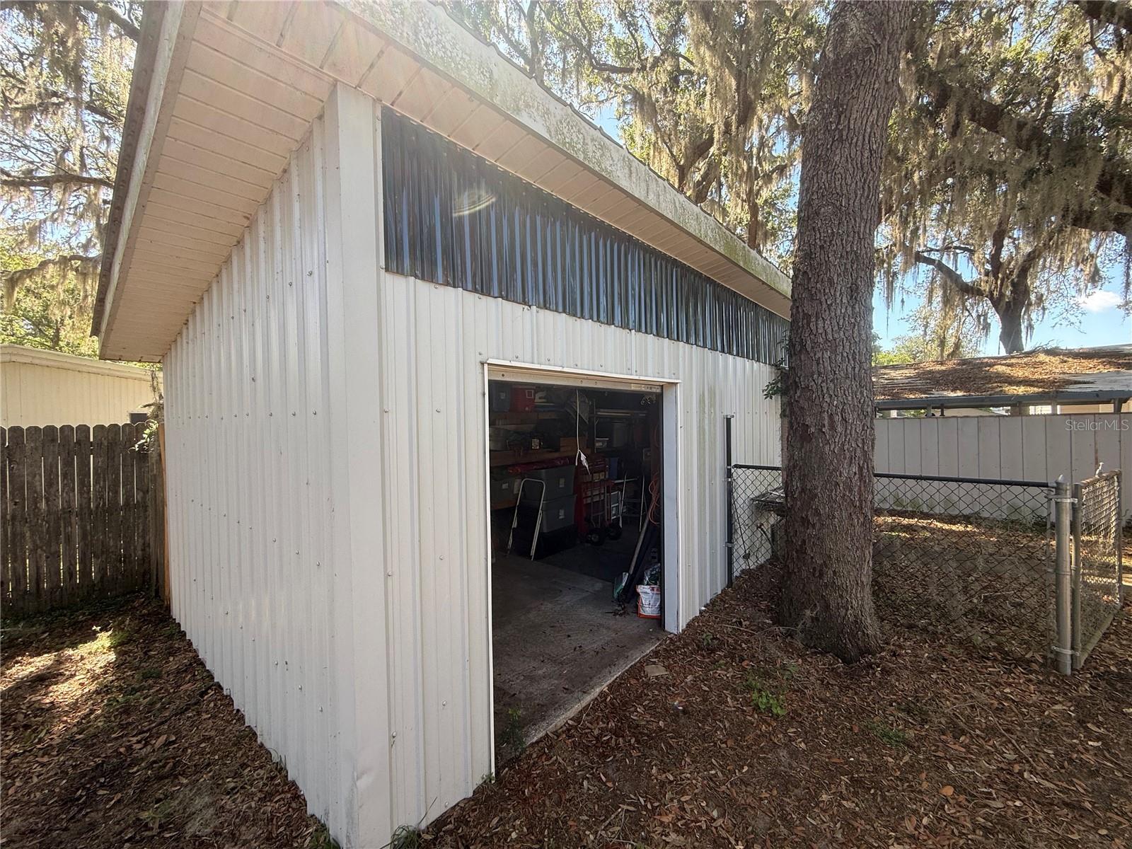 36736 BROOK RD, FRUITLAND PARK, FL, 34731