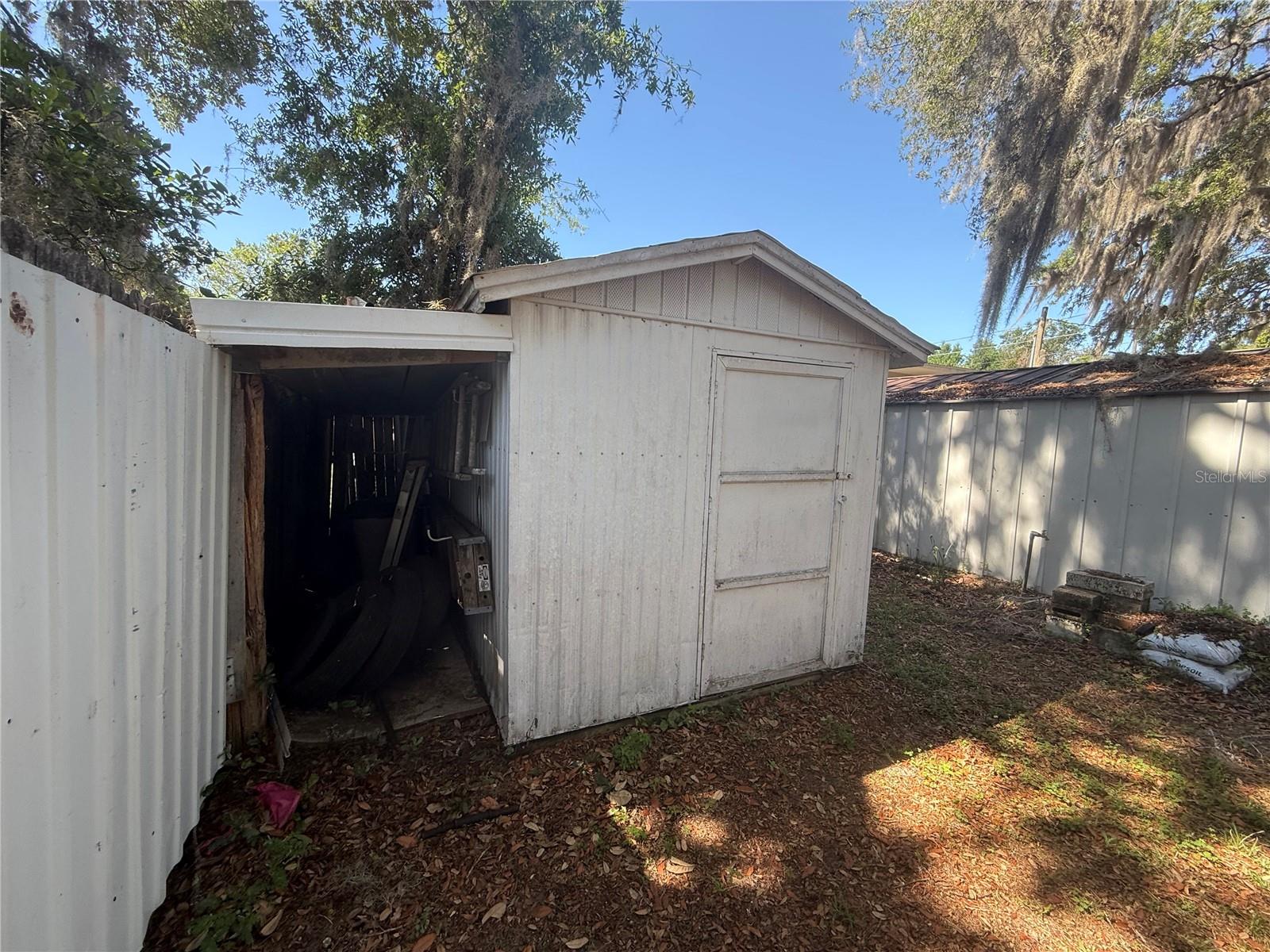 36736 BROOK RD, FRUITLAND PARK, FL, 34731