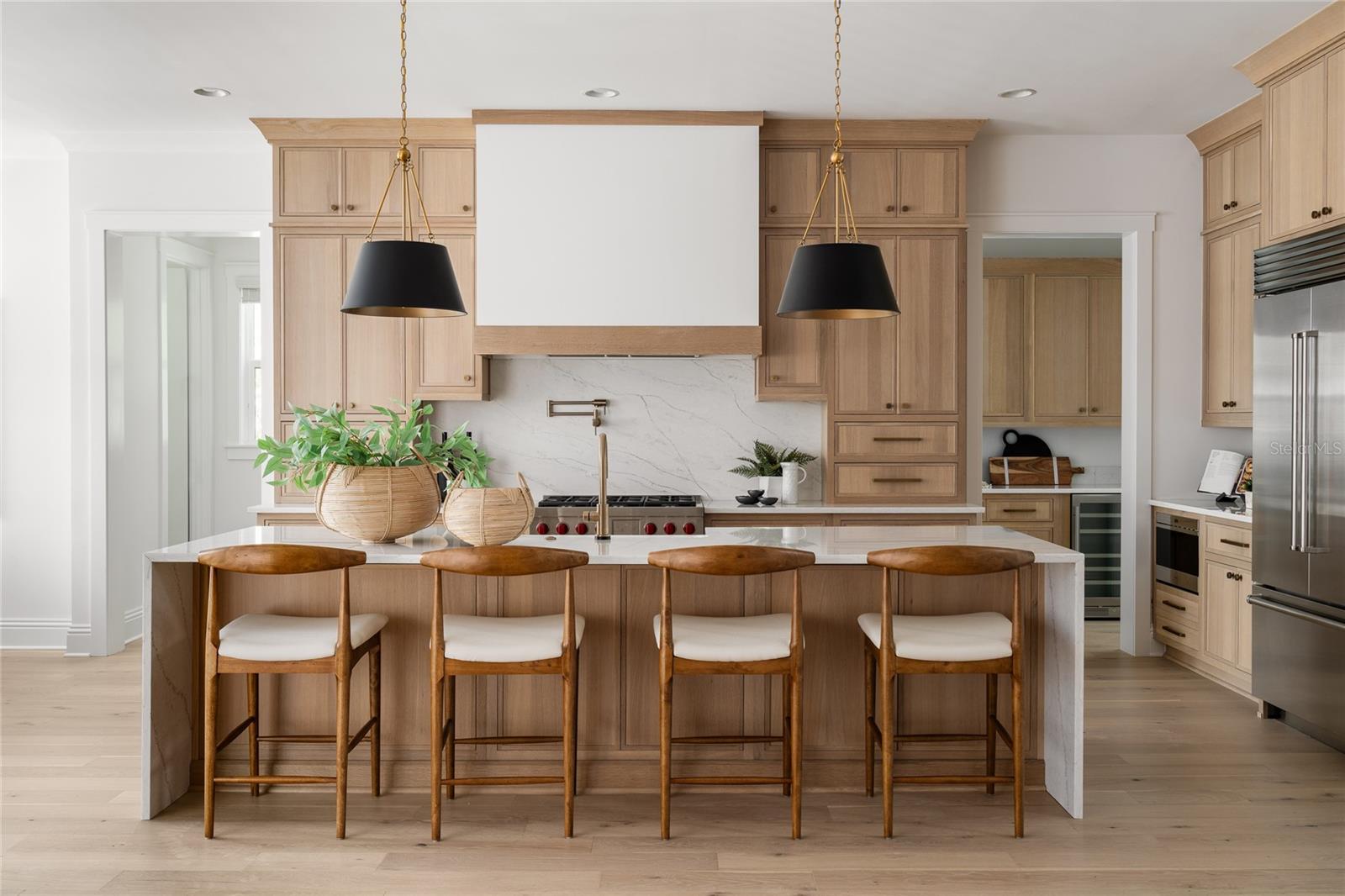 TB8386813 Property Photo