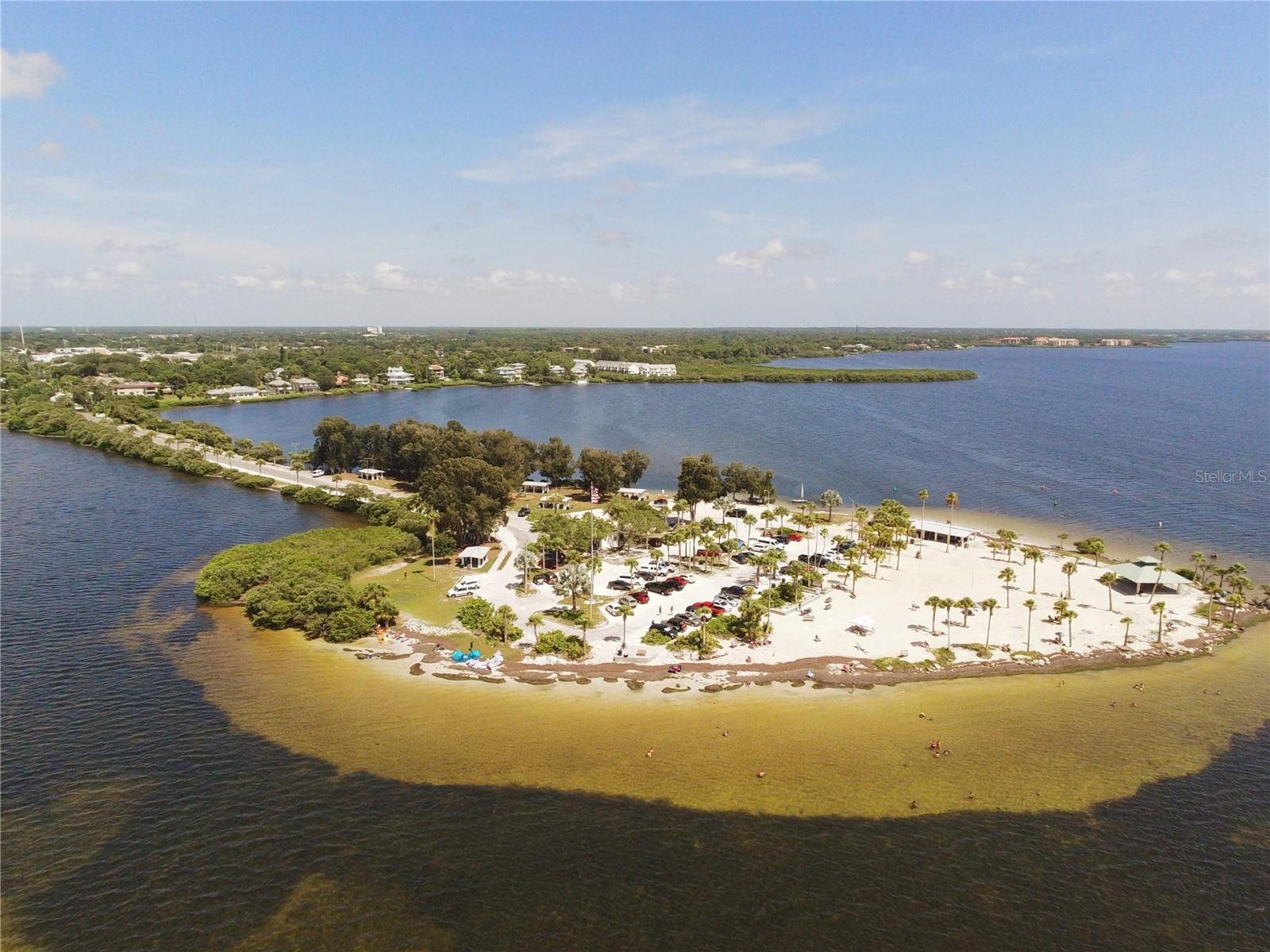 764 W BAYSHORE DR, TARPON SPRINGS, FL, 34689