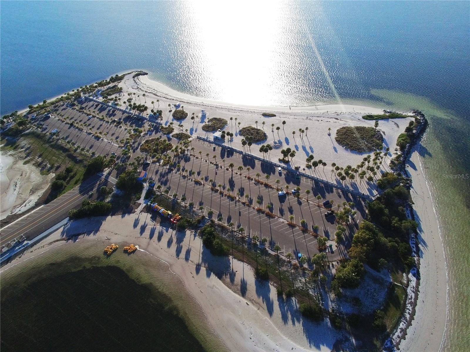 764 W BAYSHORE DR, TARPON SPRINGS, FL, 34689