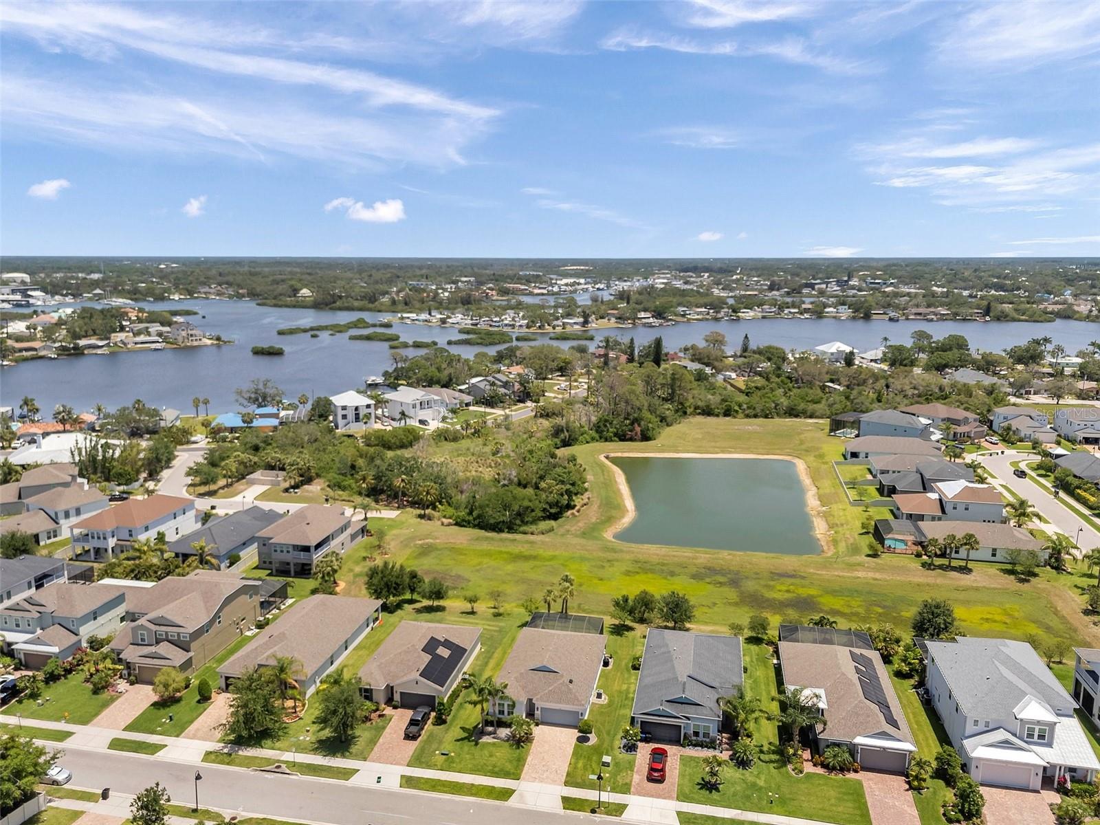 764 W BAYSHORE DR, TARPON SPRINGS, FL, 34689