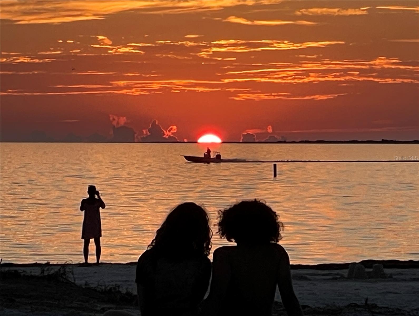 764 W BAYSHORE DR, TARPON SPRINGS, FL, 34689