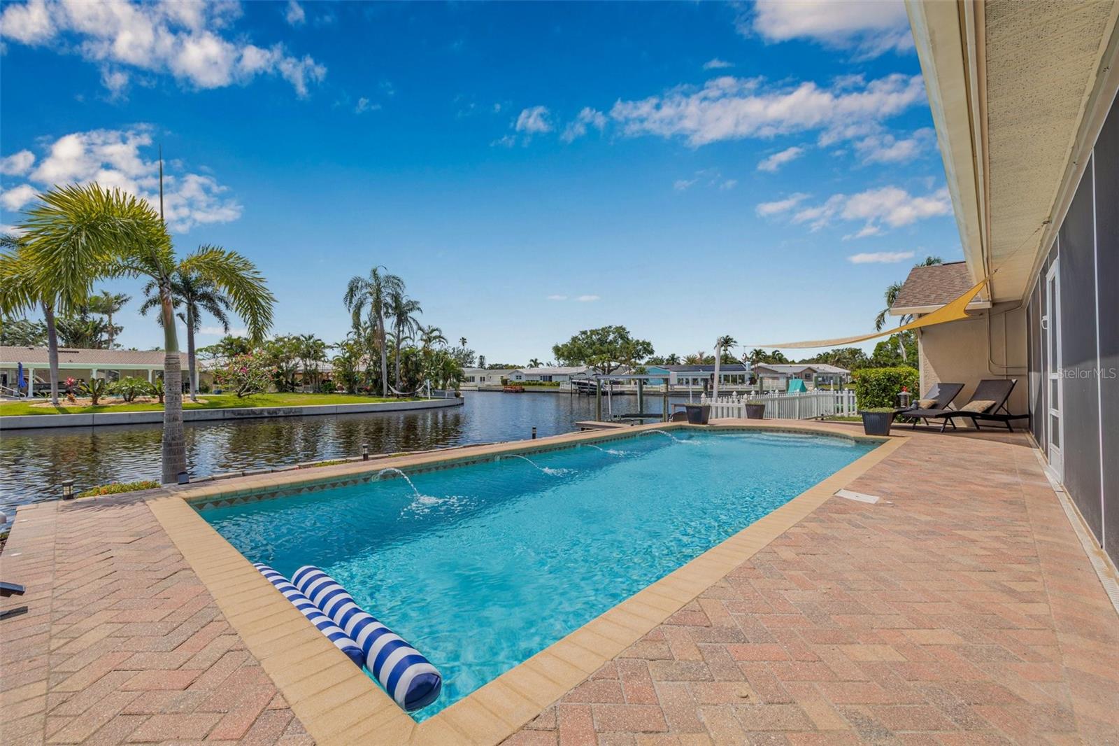 5208 DENVER ST NE, ST PETERSBURG, FL, 33703