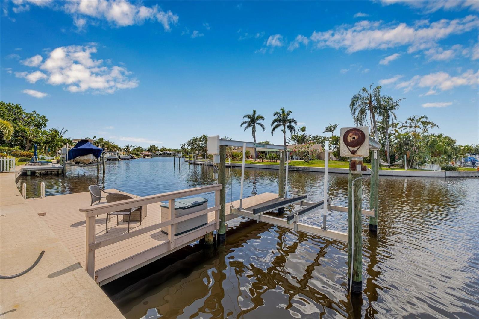 5208 DENVER ST NE, ST PETERSBURG, FL, 33703