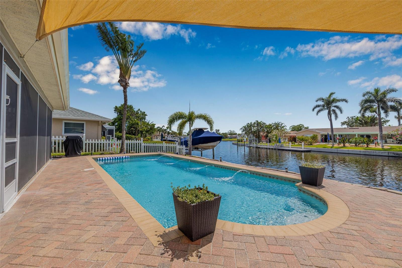 5208 DENVER ST NE, ST PETERSBURG, FL, 33703