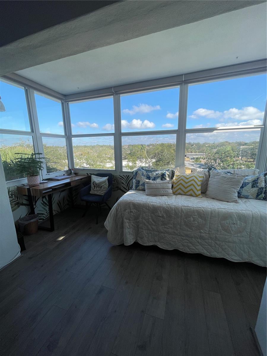 100 WAVERLY WAY #402, CLEARWATER, FL, 33756