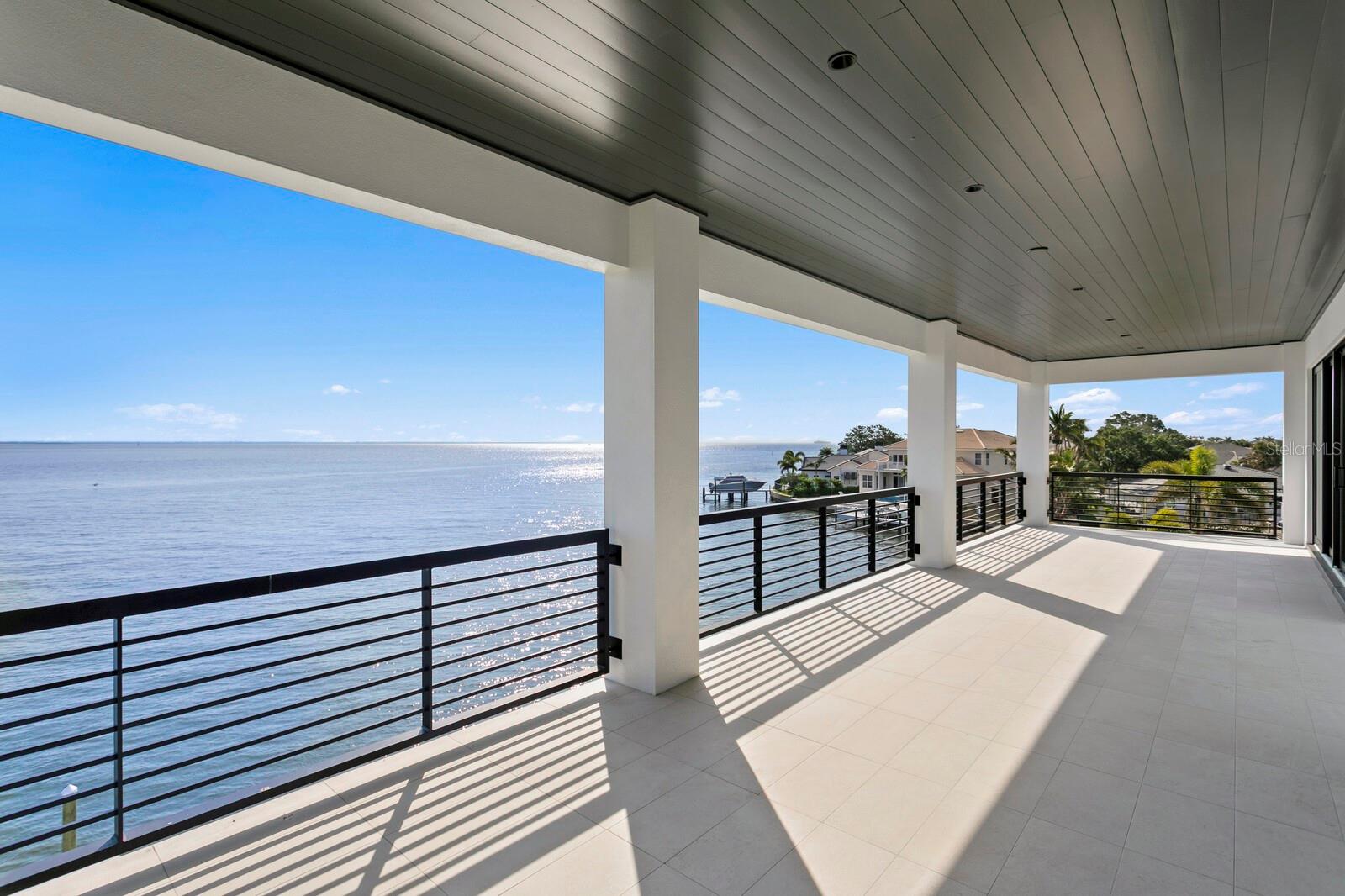 2087 MICHIGAN AVE NE, ST PETERSBURG, FL, 33703