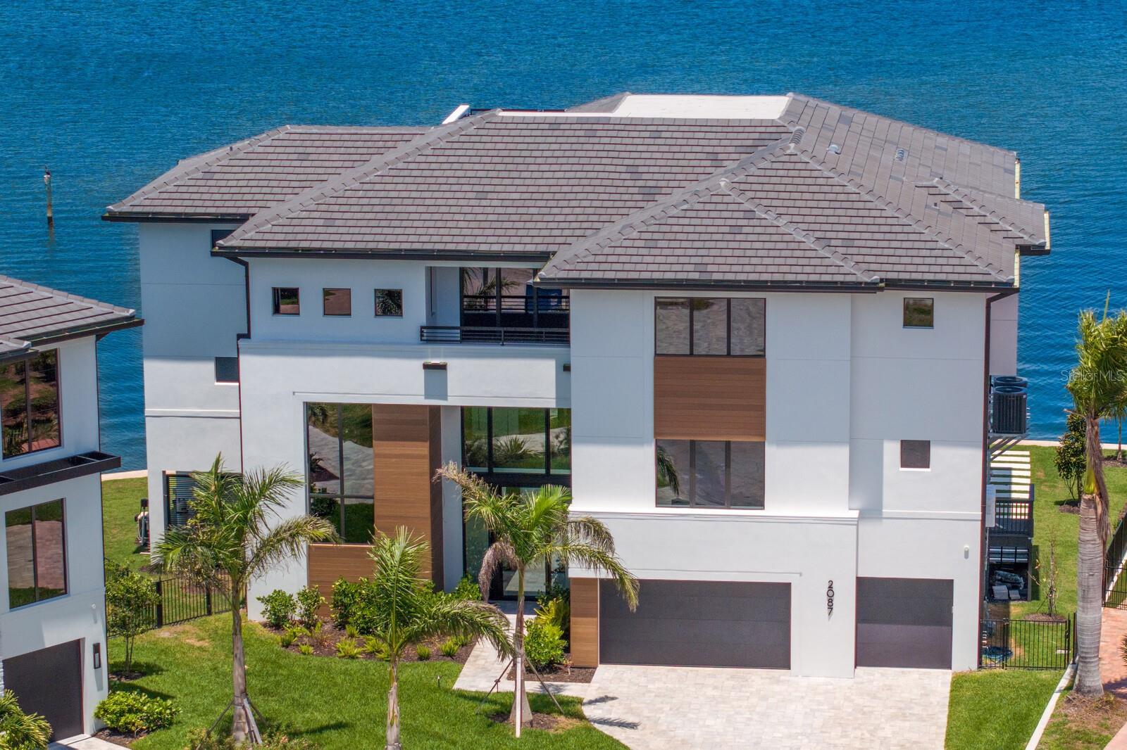 2087 MICHIGAN AVE NE, ST PETERSBURG, FL, 33703