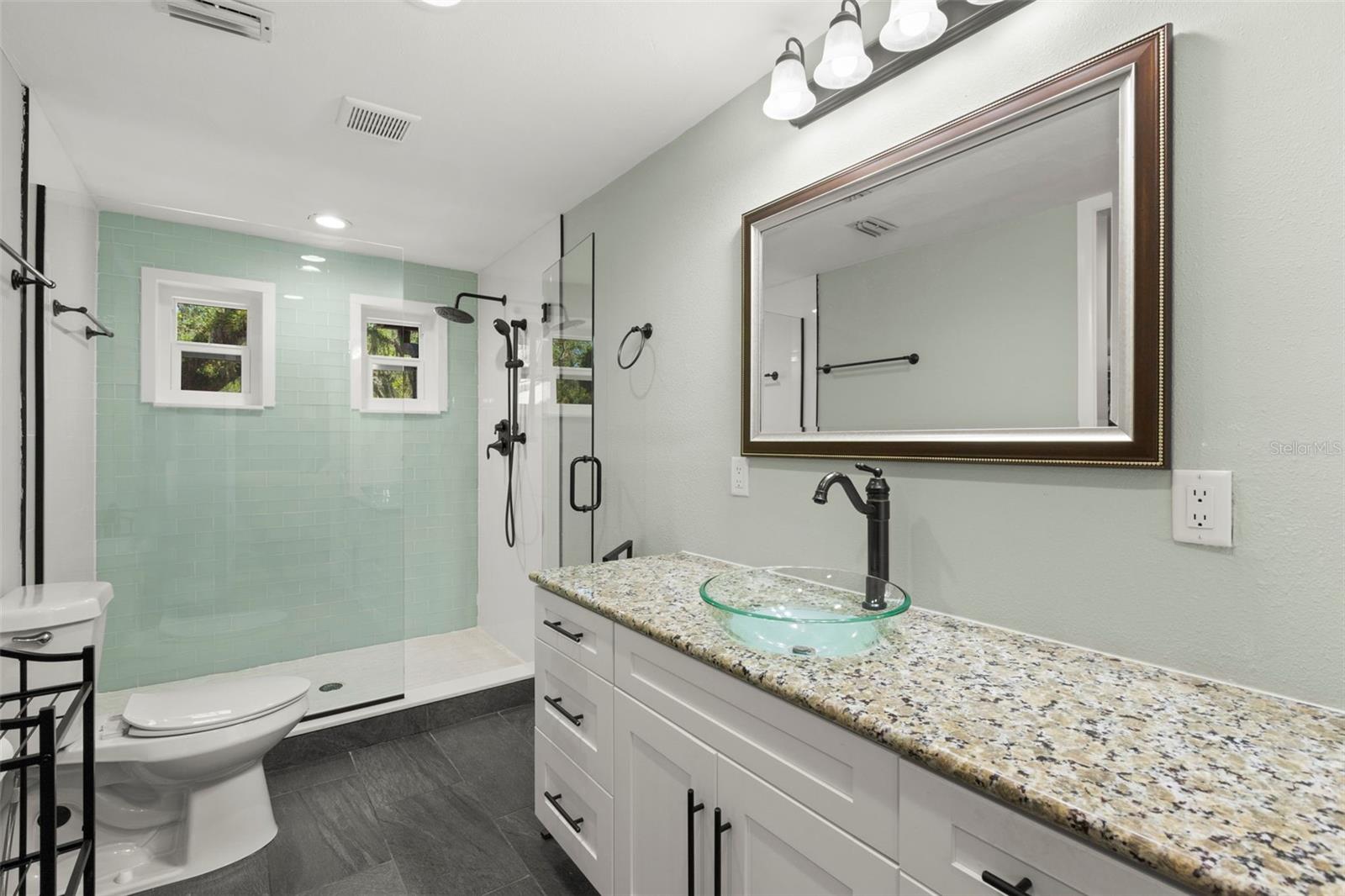 2033 ARBOR DR, CLEARWATER, FL, 33760