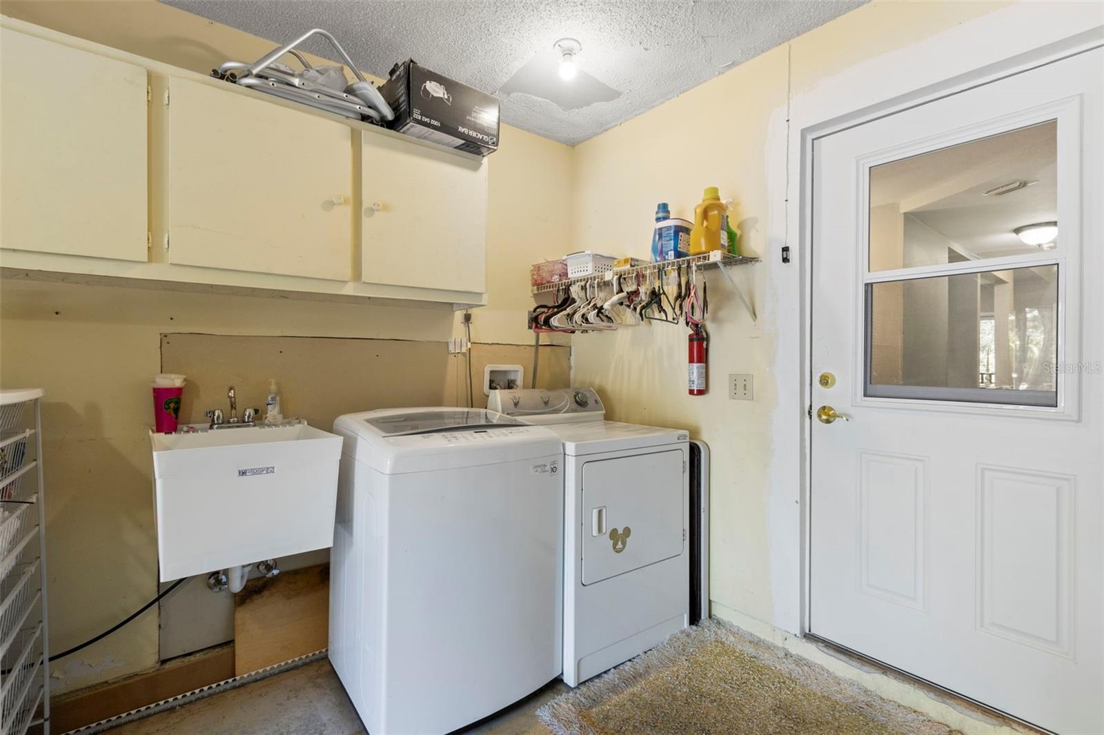 2033 ARBOR DR, CLEARWATER, FL, 33760