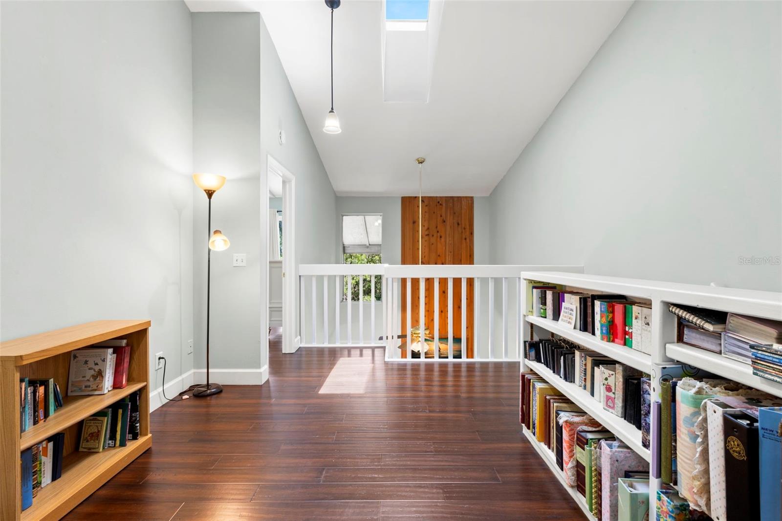 2033 ARBOR DR, CLEARWATER, FL, 33760