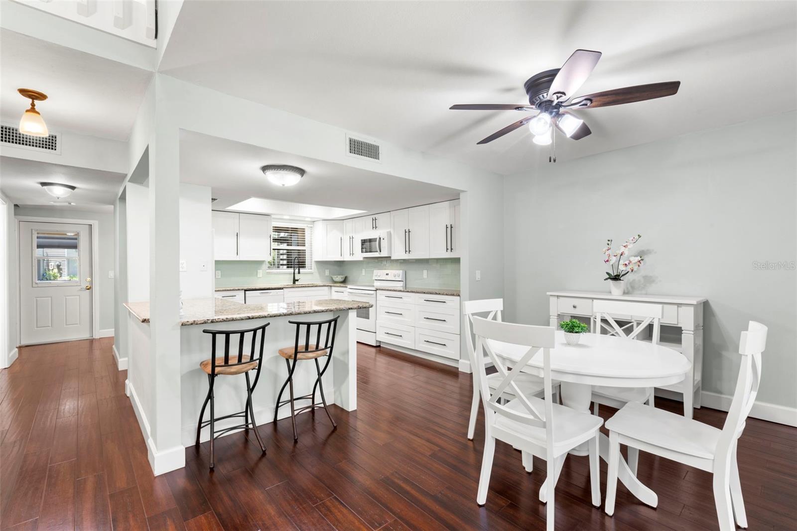 2033 ARBOR DR, CLEARWATER, FL, 33760