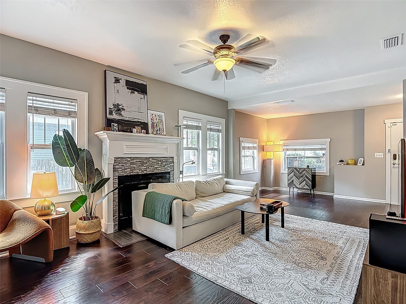 207 W CHELSEA ST, TAMPA, FL, 33603