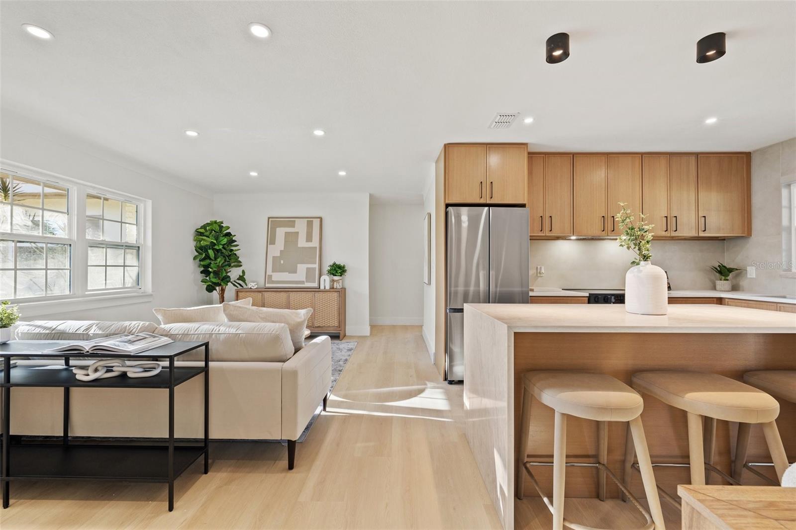 5900 6TH WAY S, ST PETERSBURG, FL, 33705