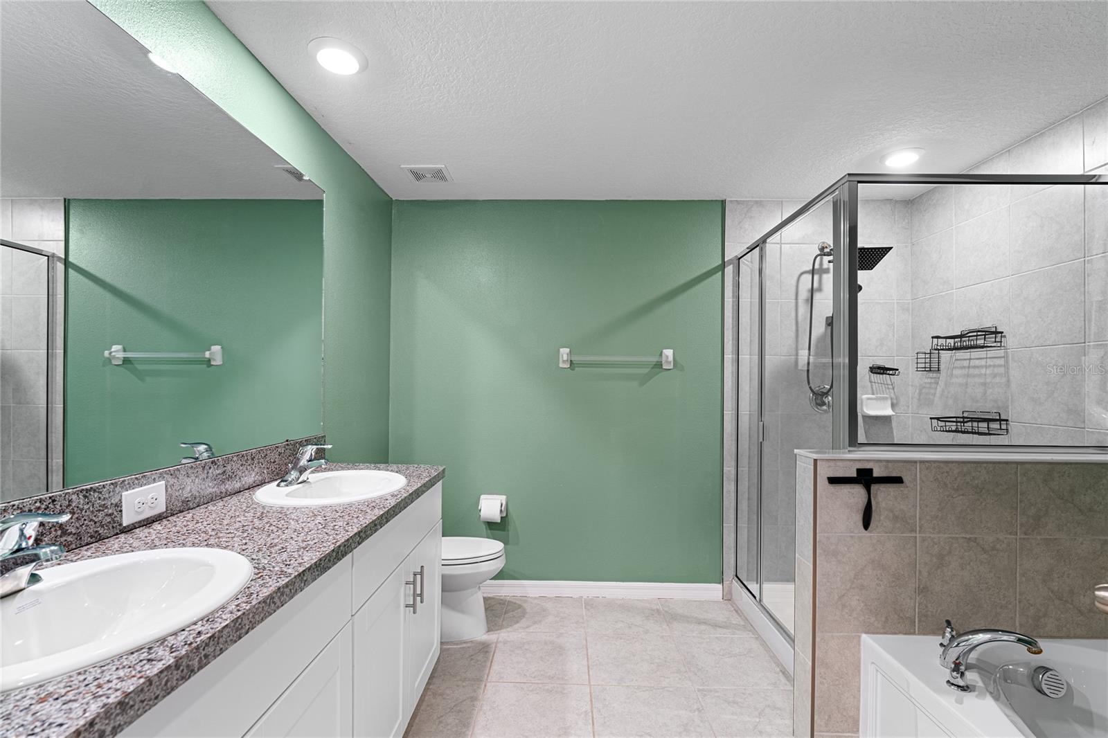 937 ROYAL EMPRESS DR, RUSKIN, FL, 33570