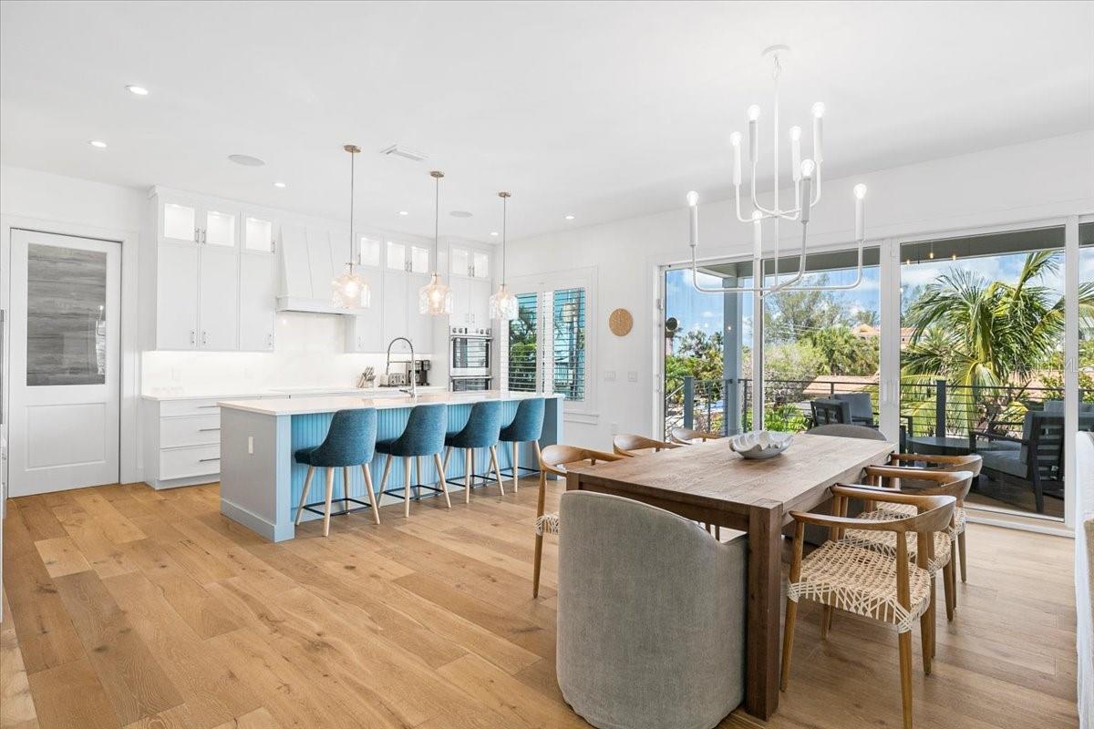 3702 5TH AVE, HOLMES BEACH, FL, 34217