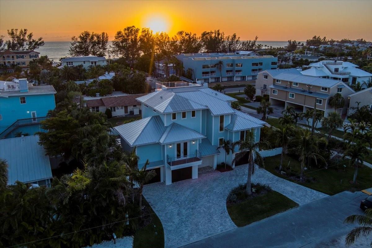 3702 5TH AVE, HOLMES BEACH, FL, 34217