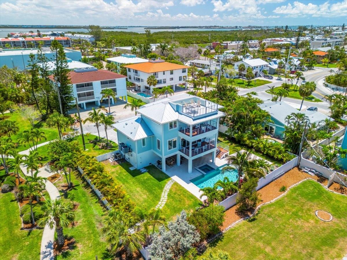 3702 5TH AVE, HOLMES BEACH, FL, 34217