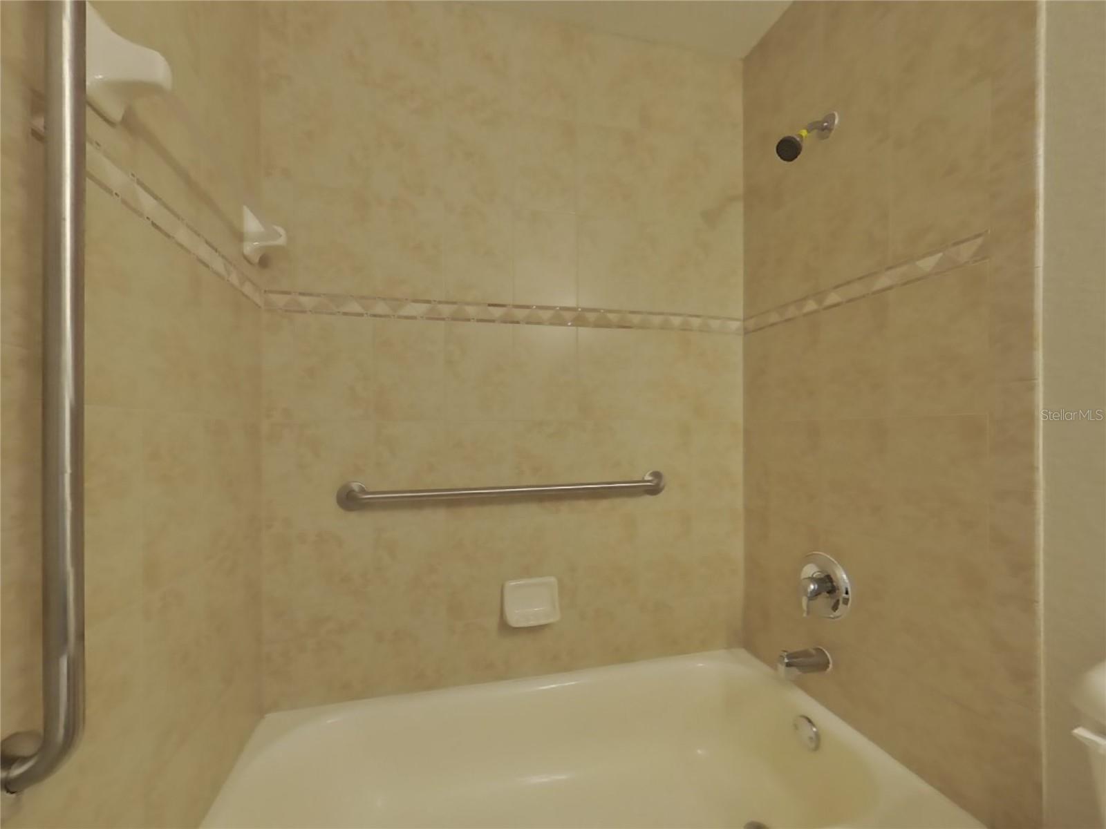 9390 FRUITLAND AVE, ENGLEWOOD, FL, 34224