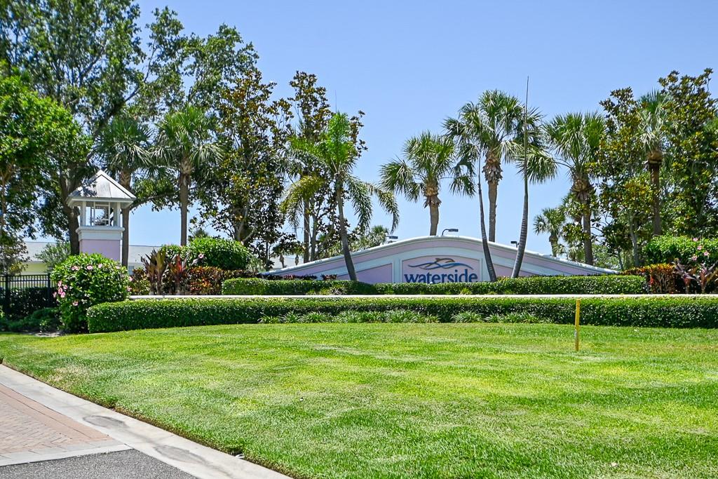 5042 COQUINA KEY DR SE, ST PETERSBURG, FL, 33705