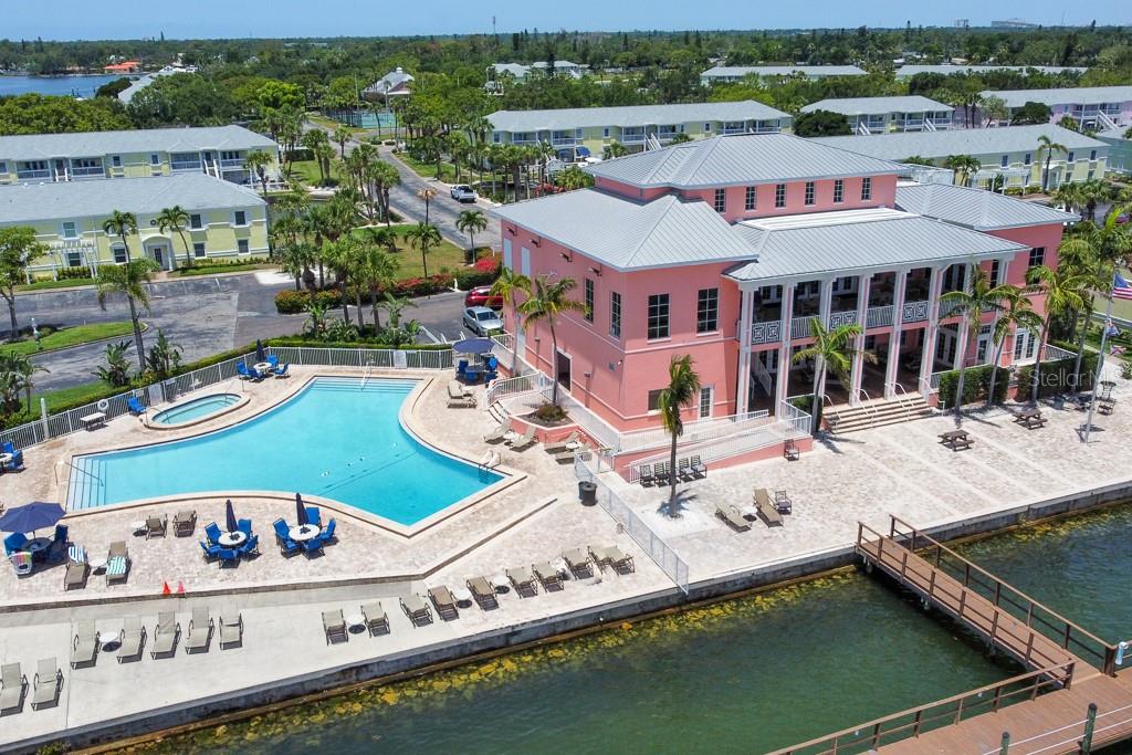 5042 COQUINA KEY DR SE, ST PETERSBURG, FL, 33705