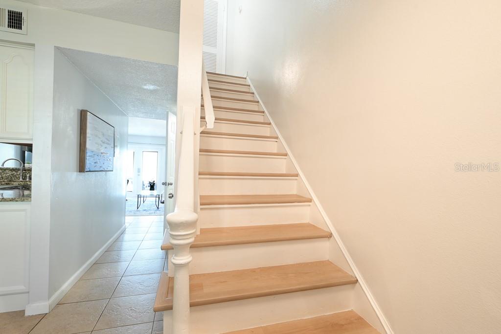 5042 COQUINA KEY DR SE, ST PETERSBURG, FL, 33705