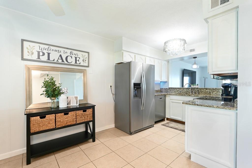 5042 COQUINA KEY DR SE, ST PETERSBURG, FL, 33705