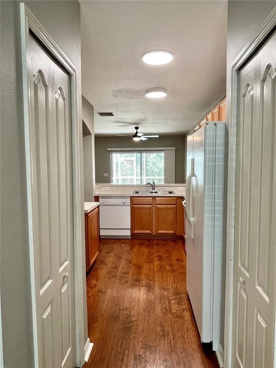 5864 FISHHAWK RIDGE DR, LITHIA, FL, 33547