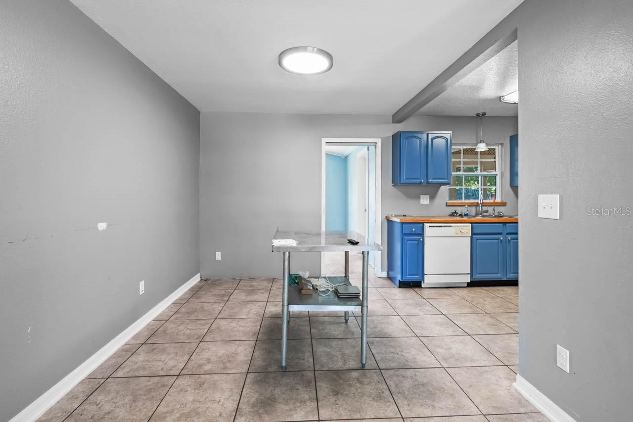 6208 FLORIDA CIR E, APOLLO BEACH, FL, 33572