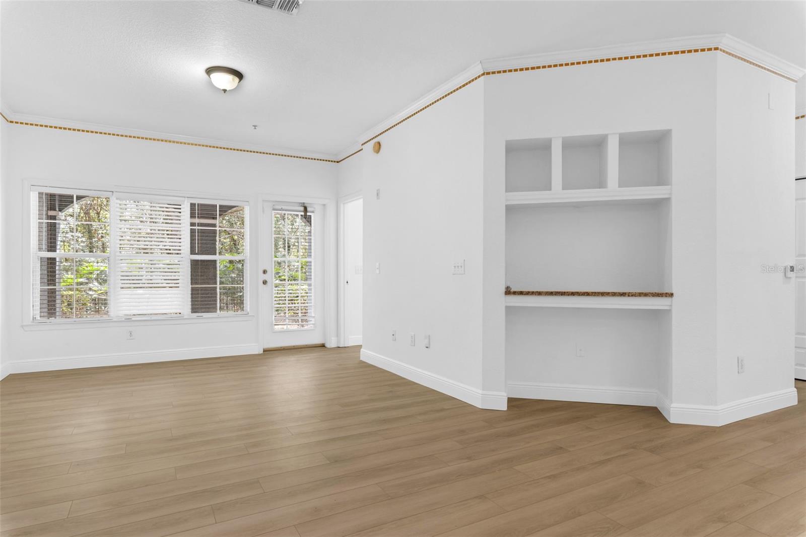 3561 CONROY RD #216, ORLANDO, FL, 32839