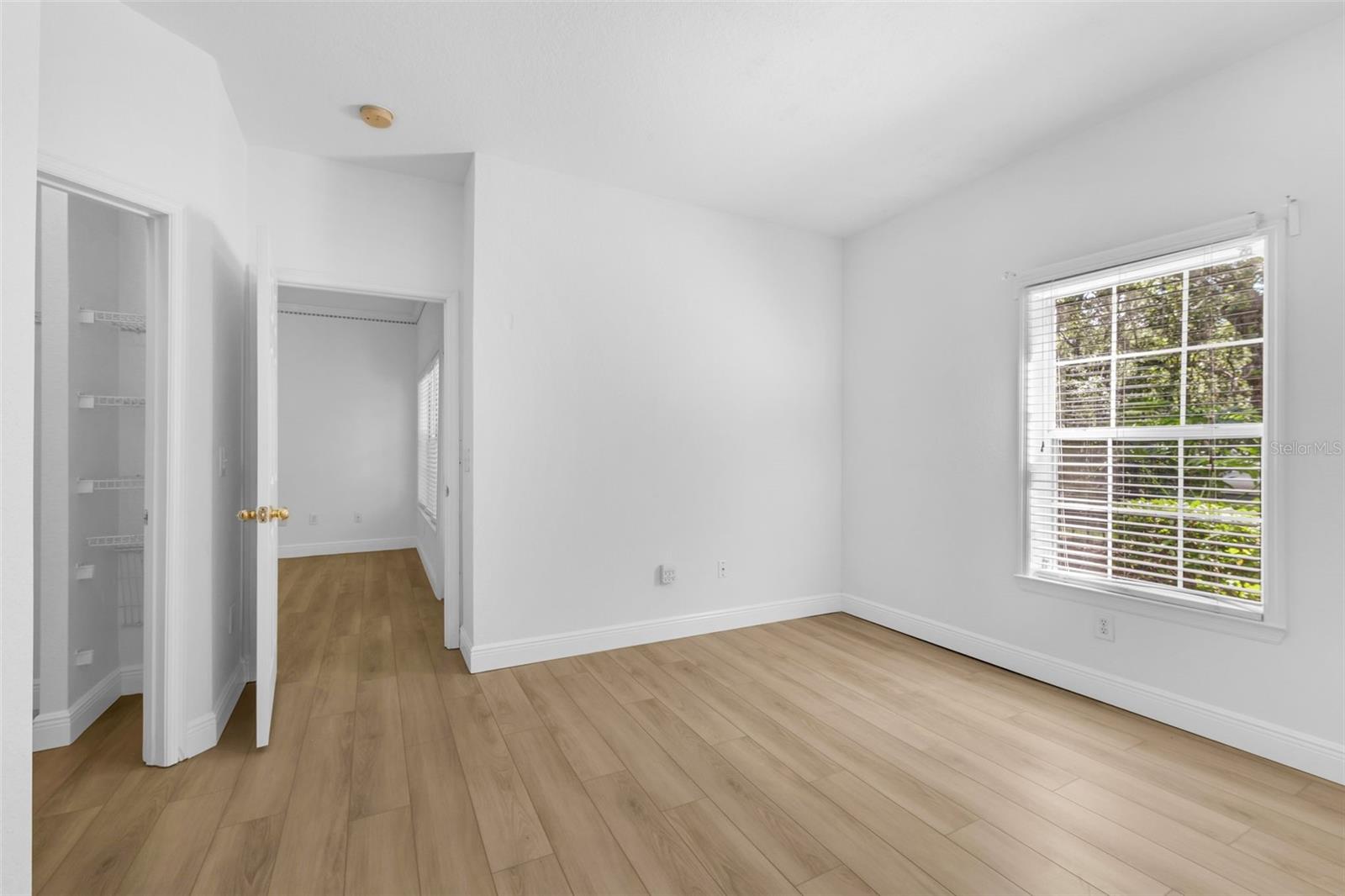 3561 CONROY RD #216, ORLANDO, FL, 32839