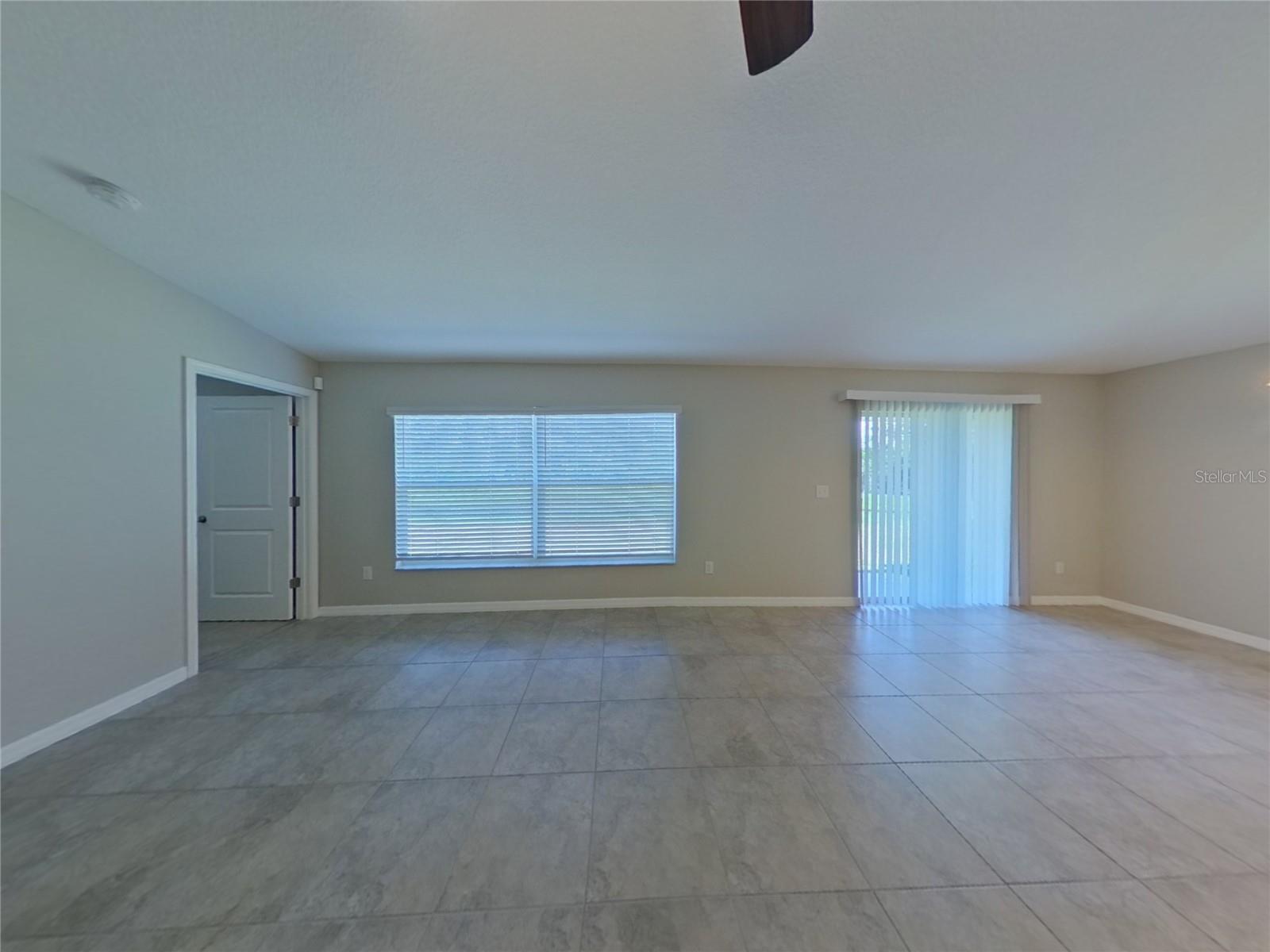 17224 WHITE MANGROVE DR, WIMAUMA, FL, 33598