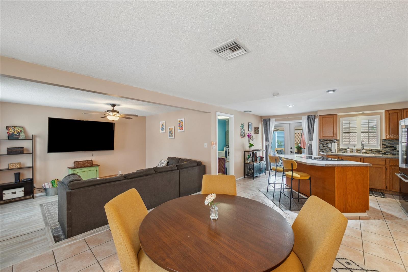 8497 PORTULACA AVE, SEMINOLE, FL, 33777