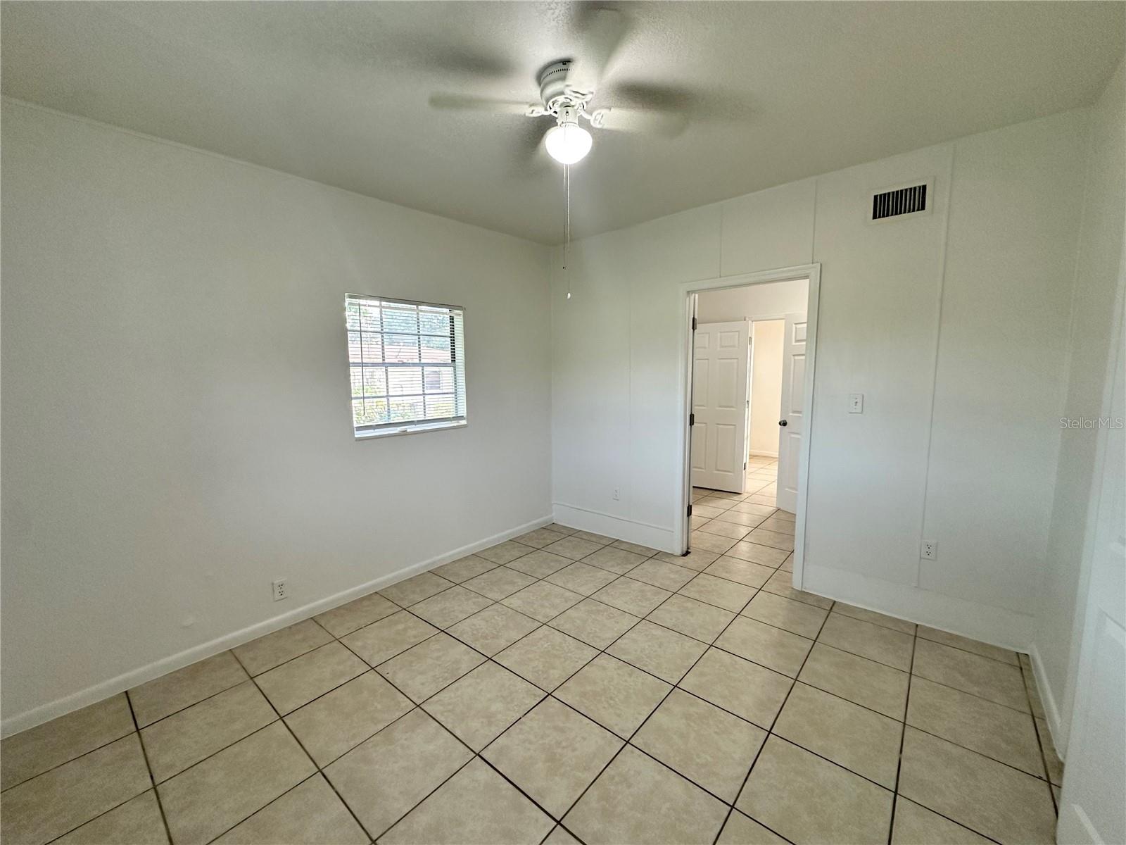 1107 E MAIN ST, LEESBURG, FL, 34748