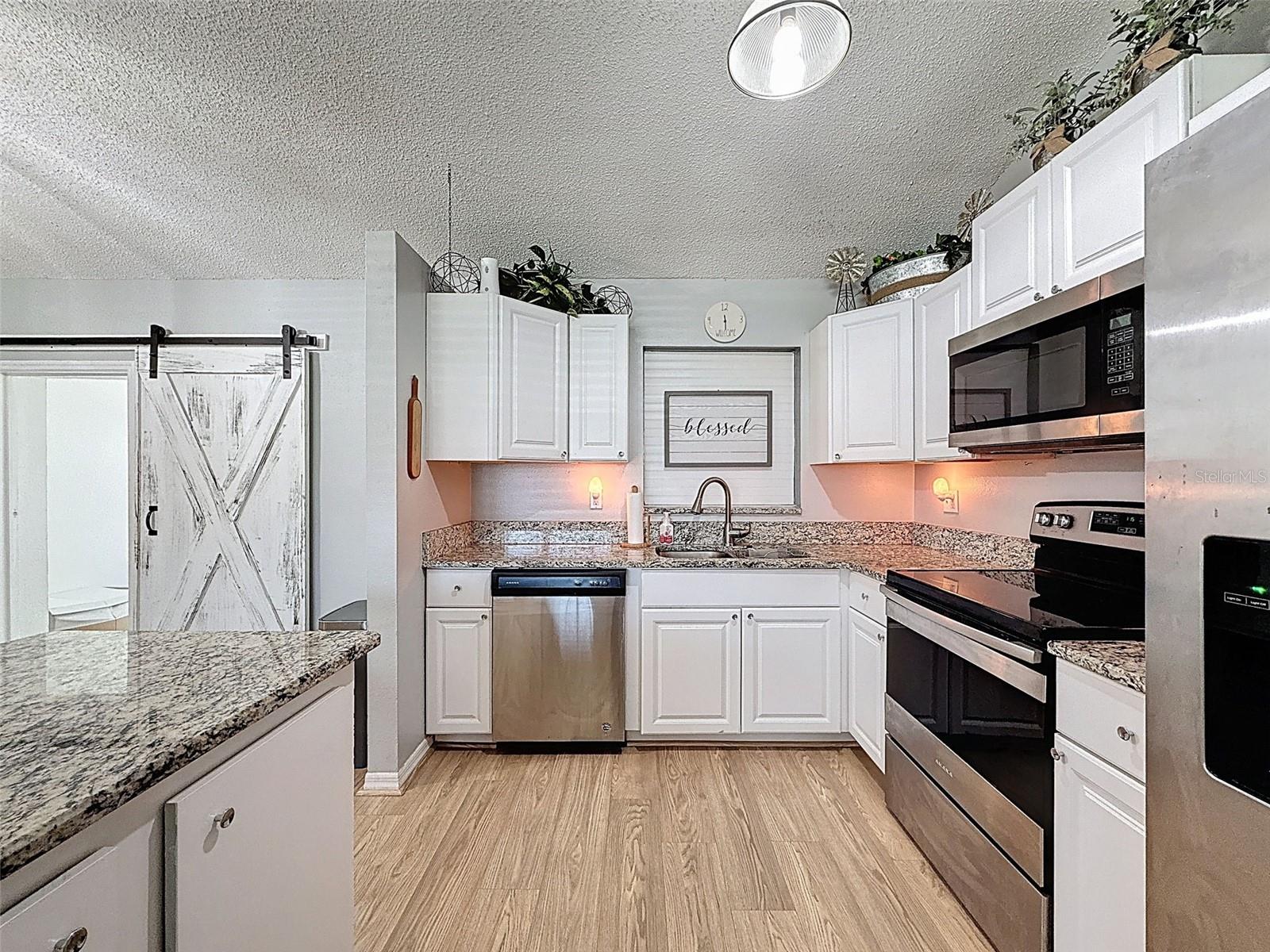 7979 AVENAL LOOP, NEW PORT RICHEY, FL, 34655