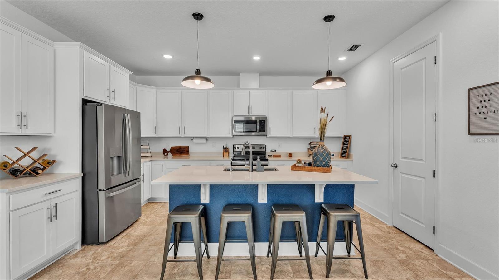 1725 HILL TOP DR, DUNDEE, FL, 33838