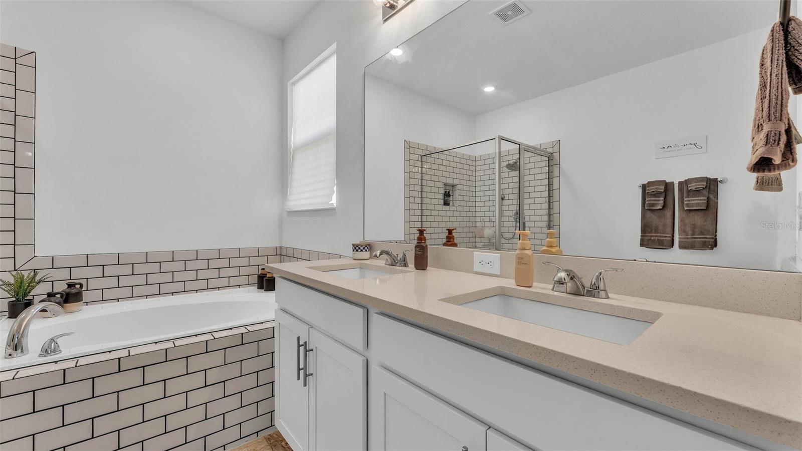 1725 HILL TOP DR, DUNDEE, FL, 33838