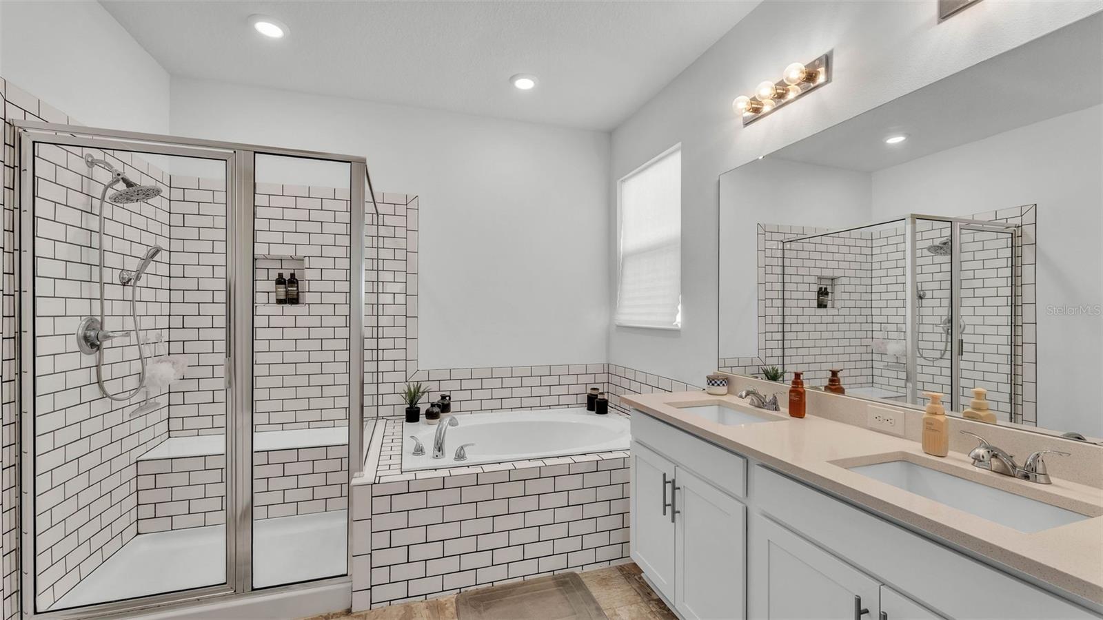 1725 HILL TOP DR, DUNDEE, FL, 33838