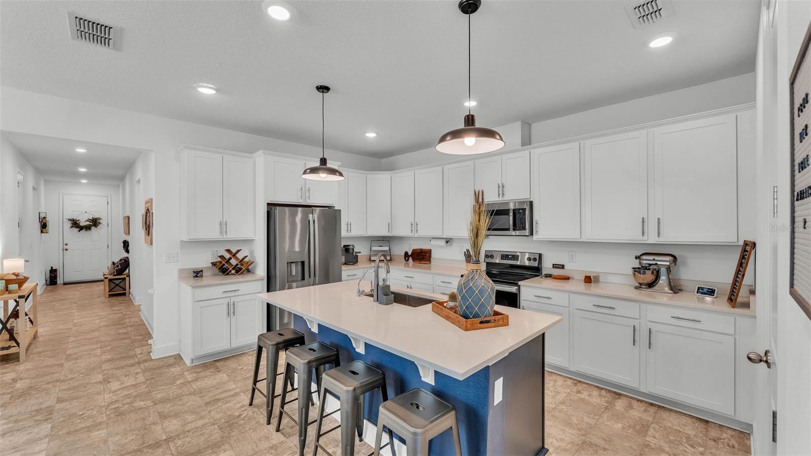 1725 HILL TOP DR, DUNDEE, FL, 33838