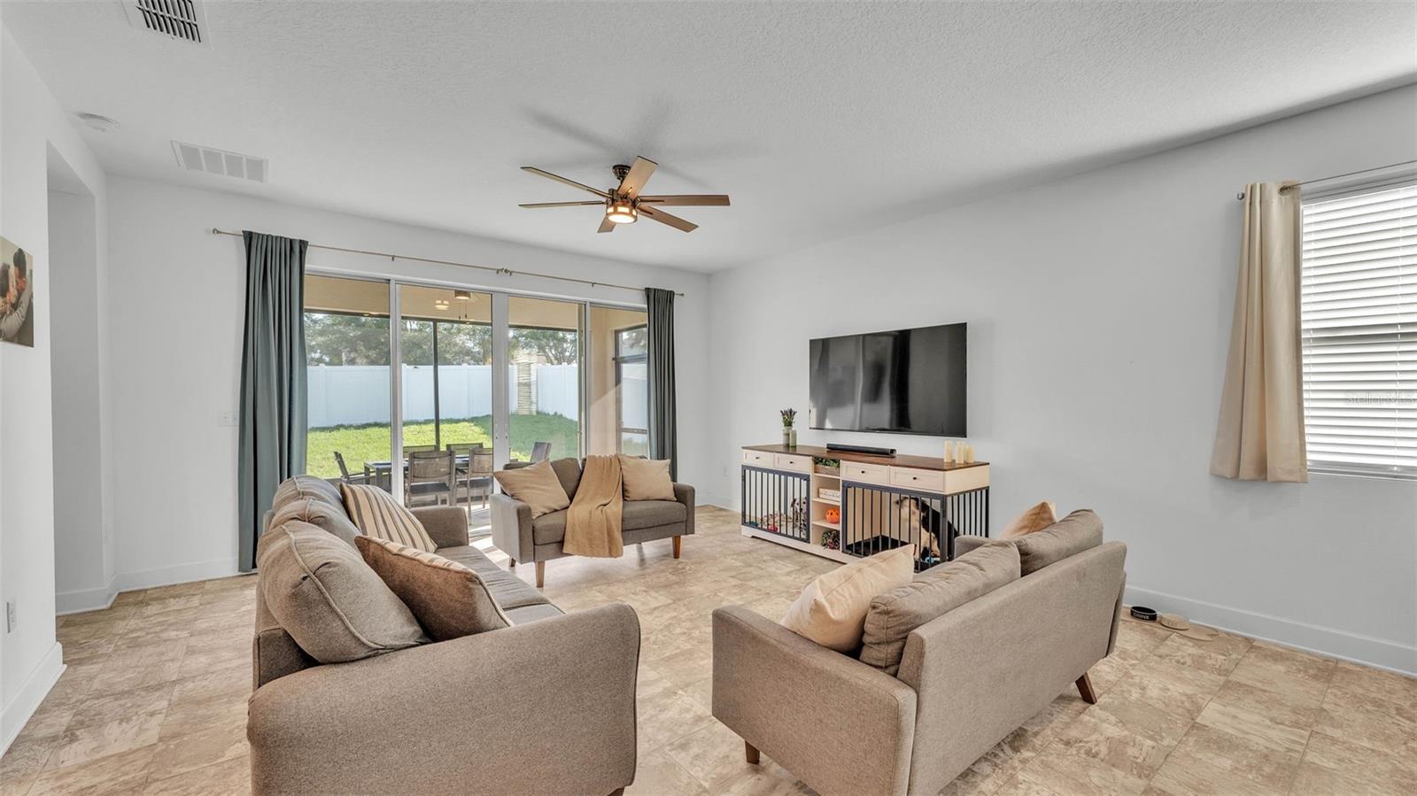 1725 HILL TOP DR, DUNDEE, FL, 33838