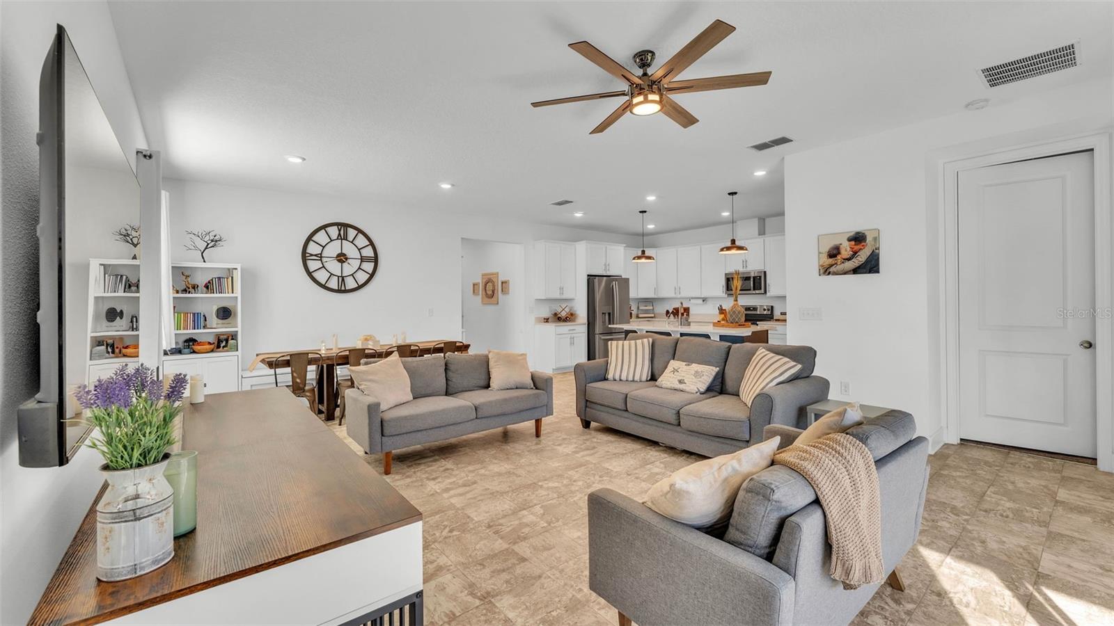 1725 HILL TOP DR, DUNDEE, FL, 33838